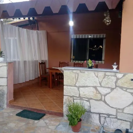 Vila Gjoka Villa Himarë